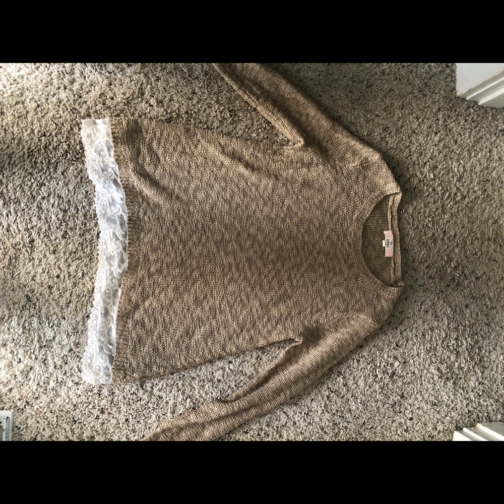 Thin sweater stretch tan beige lace around bottom